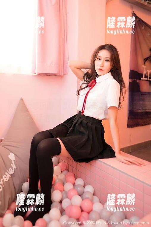 Feilin嗲囡囡-SiByl李思宁 Feilin嗲囡囡 - SiByl李思宁的白色游戏:原图肯定有料,合集我就不多说了。
