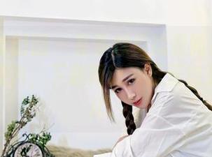 Feilin嗲囡囡 – 有多想见就是阿朱啊的灰丝？看图片，下载再说，反正过后也没事儿。