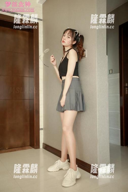 MSLASS梦丝女神-诗琪 MSLASS梦丝女神 - 诗琪的私拍:看细腿和玉足如何颠覆审美
