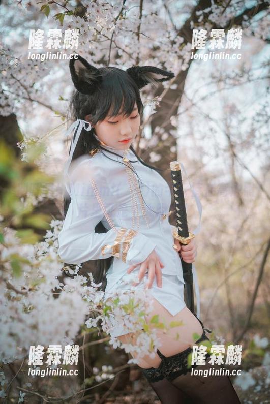 别眨眼！Mimmi(밈미)的牛仔裤在高清照片里可是个大明星！