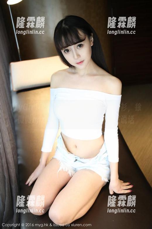 MyGirl美媛馆-徐微微mia MyGirl美媛馆 - 看似随意的白衬衫,徐微微mia原图下的每个角度都在说话