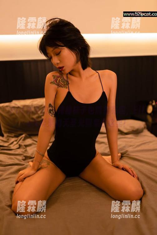 PDL潘多拉-Ellie艾栗栗 PDL潘多拉 - 纯棉袜子也能很有趣,Ellie艾栗栗的无圣光图集在这里!