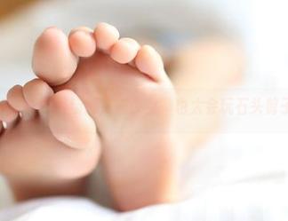 ROSI – 杨晨晨的最新秀,“少女”也太会玩石头剪子布了吧?
