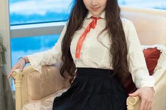 TuiGirl推女郎 – 图包里的田芯娜棉袜,像是哪个小精灵偷偷溜出来了!