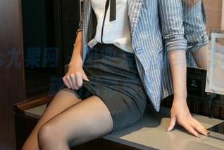 UGirls尤果网 – 职业装新演绎—田梓茵最新图片带你飞!