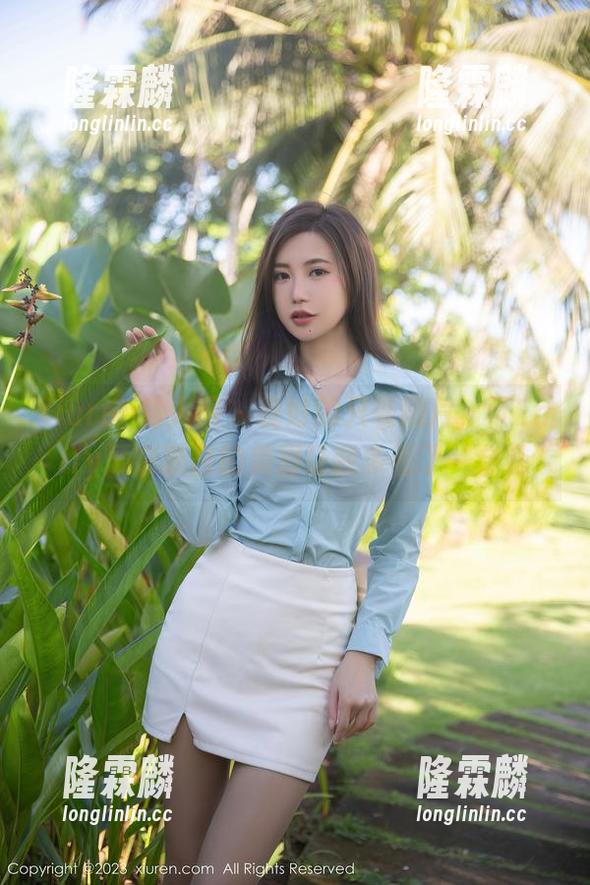 Xiuren秀人网 - 说好的只看照片，可Emily顾奈奈酱的美脚让我多看了一会儿