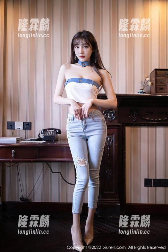 Xiuren秀人网 - Lucky沈欢欣的眼镜合集，有种莫名其妙的既视感……