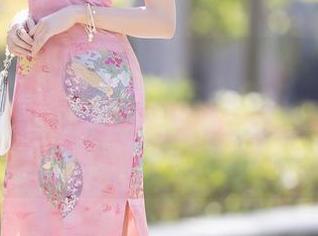 Xiuren秀人网 – 今晚M梦baby的厨房又冒烟了,报道她的厨娘写真集,更新中!