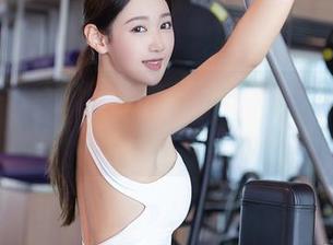 Xiuren秀人网 – 来吧！林文文的双人图包，免费捞一份，心里一抹安静。