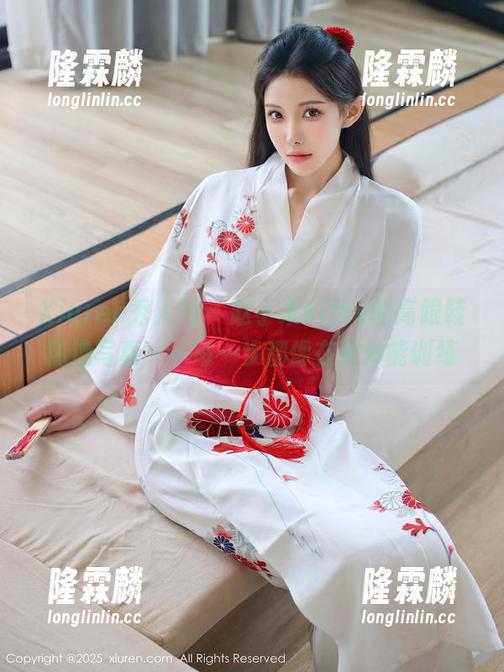 Xiuren秀人网-赵小米kitty Xiuren秀人网 - 赵小米kitty的高跟鞋精选写真——每一步都像在做体能训练