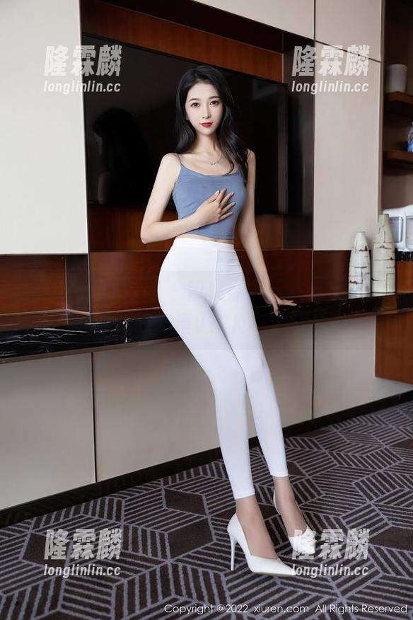Xiuren秀人网-陈雅漫VICKY Xiuren秀人网 - 如果黑色能说话,它一定是陈雅漫VICKY的作品
