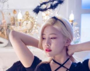 Yebin(전예빈)作品：私拍中的圣诞节，年年都有，四季如春！