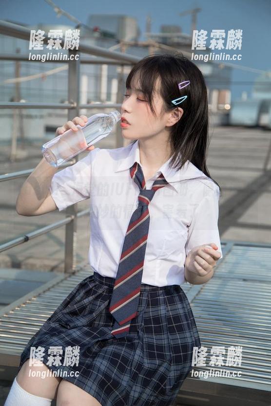 fushii_海堂 fushii_海堂的IUFinal图册,隐隐透出点微妙的情愫,害羞了