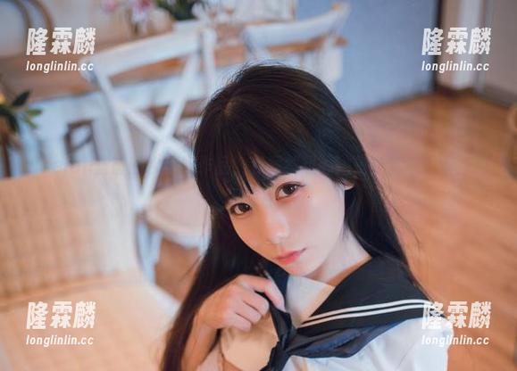 usejan蓝蓝 usejan蓝蓝的水手服作品,我居然想像她是在逃课?啦,想歪了点...