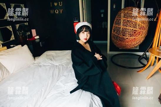 yeeun孙乐乐 跌入yeeun孙乐乐的Loozy时代,免费的写真让你停不下来!