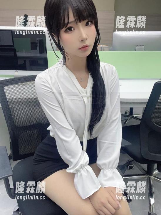 yuuhui玉汇 私拍图集里,yuuhui玉汇变身兔女郎,随便一角都能凹出火花吗?