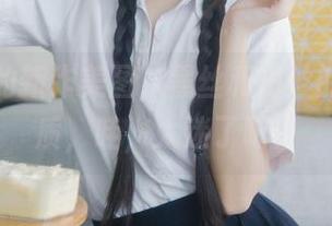 不呆猫的新作美图，黑丝和白丝的这种气质，哇，太迷了吧！