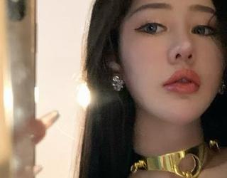 微密圈 – 不爱笑的赛琳的礼服和福利是一场奇特的舞会,图集就像邀请函,走起!