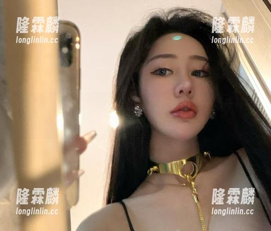 不爱笑的赛琳 微密圈 - 不爱笑的赛琳的礼服和福利是一场奇特的舞会,图集就像邀请函,走起!