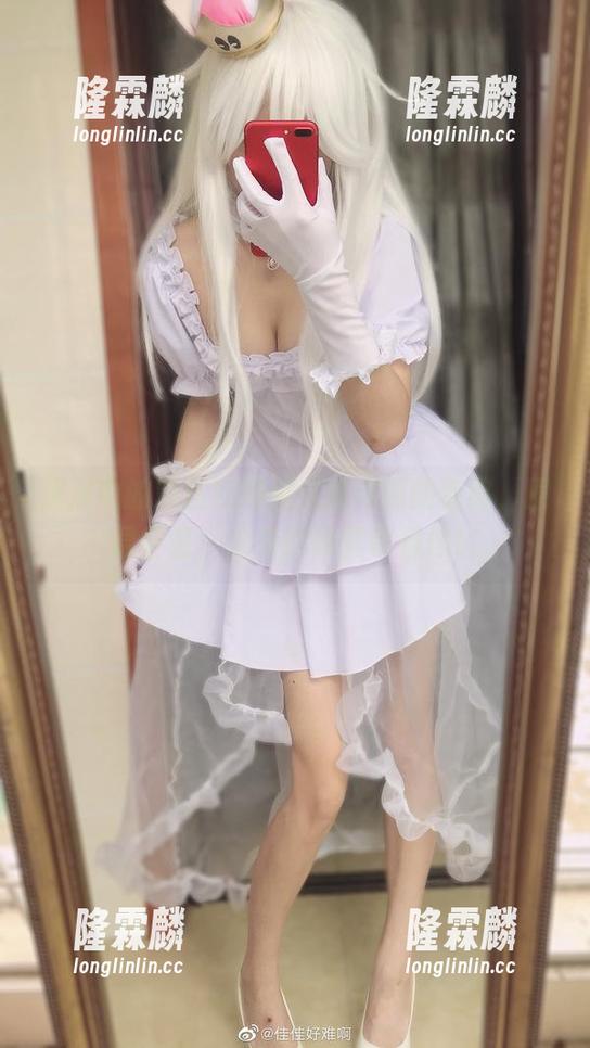 佳佳好难啊 照片中的黑丝如同佳佳好难啊的套路,层层叠叠,总有些惊喜等着你!