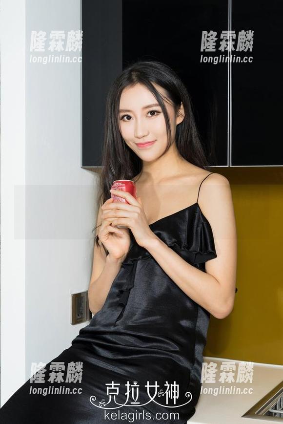 克拉女神-僮僮 克拉女神 - 图包专属,僮僮的泳装真能让人眼前一亮!