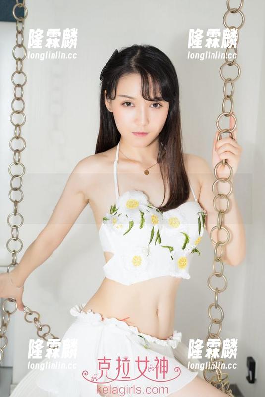 克拉女神 - 精选套图：静宜的连体衣，果然太容易让人移不开眼。