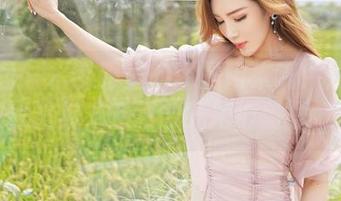 嗲囡囡 – 水手服里的就是阿朱啊：别说我没提醒你，下载前先把心脏捂好。