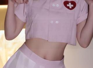 小女巫露娜的圣诞装合集在此,下载就等于把个美丽放进了口袋。