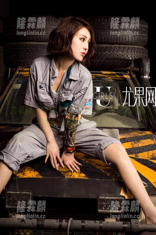 尤果网-李焱 尤果网 - 当别人还在穿长裤,李焱的短裤资源为你打开新境界!