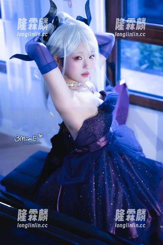 弥美Mime 弥美Mime的海边套图更新——这次又在沙滩上晃悠了?