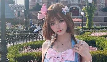 随随便便翻翻彩芸_Nebula的全套奥古斯特图包,或许会唤醒某些模糊的思绪呢