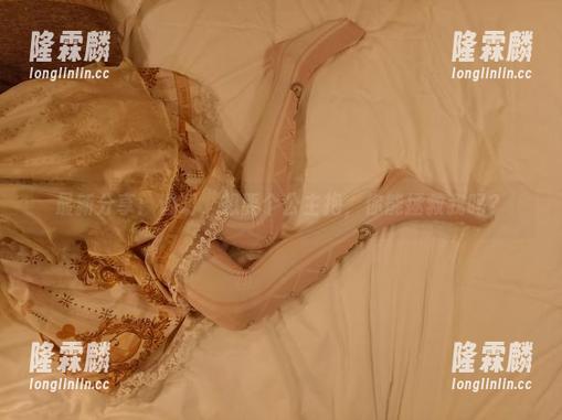 想要个公主抱 最新分享:透明,想要个公主抱,你能拯救我吗?