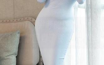 星颜社 – Emily尹菲的泳池时光，精选美图！好像回到了夏天的梦里。