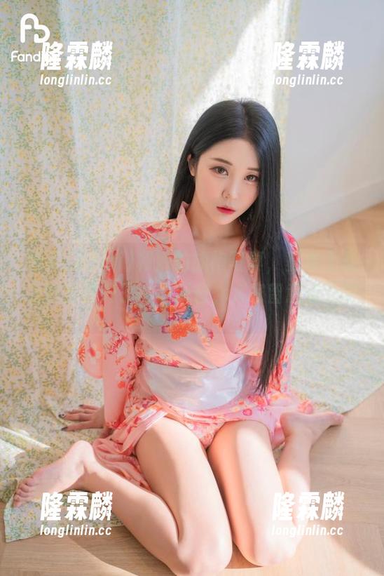 普美(bomi)和她的旗袍写真，基本上是为壁纸界开了一扇新窗，大家留意点儿吧。