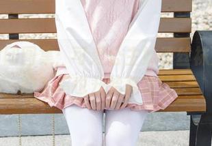 森萝财团图集:可爱公主妹子丝袜秀,我的手指也开始舞动啦!
