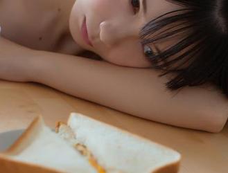 波萝社 – 王语纯的泳装写真——我在这组美图里找到了泳池派对的灵魂！