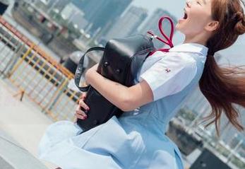 波萝社 – 王语纯的多元风格：少年向少女最新写真集，哎呀，是真是假！