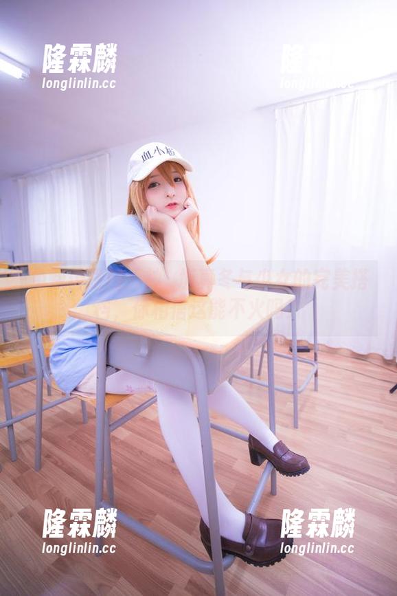神楽坂真冬 免费传送门:神楽坂真冬与少女的完美搭档,你相信这能不火吗?