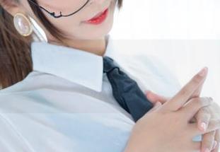 神楽坂真冬在线——体操服下，藏着隐约的禁忌