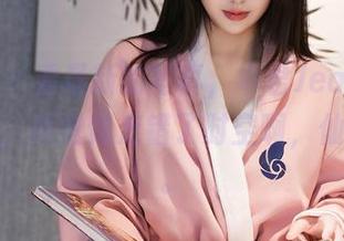 秀人网 – 看最新的写真,卓君Jeanes穿着白裙,感觉像走错了时空啊,仙女下凡。