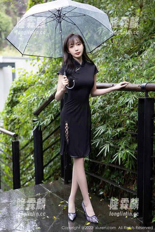 秀人网-张思允Nice 秀人网 - 张思允Nice的死库水套图,原图的状态让人想起青春期的尴尬。