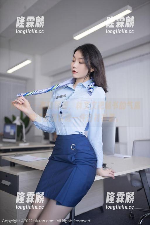 秀人网 - 高清图册，林文文把秘书的气质和甜蜜都装进一件白衬衫里。