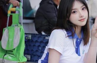 秀人网 – 艾栗栗栗栗栗栗吖的黑丝写真集,更新中的小懒癌真让人捉急!