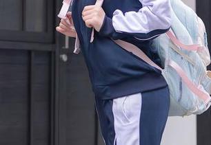 秀人网 – 精选写真，水手服与董林越，不聊海只聊风。