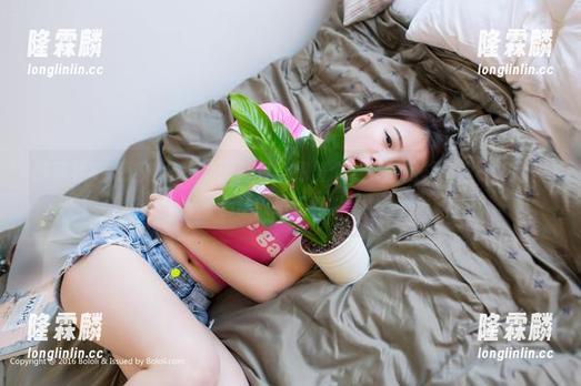 菠萝社-柳侑绮 菠萝社 - 精选柳侑绮夏天写真:把整个夏天装进相框里,但记得别让蚊子看到哟!