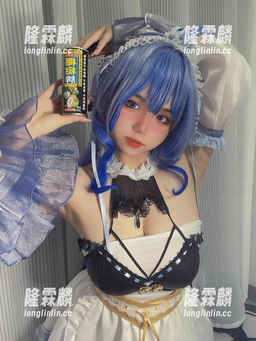 微密圈 - 连衣裙上的葱油饼er，私拍屡屡成功扮演女主！