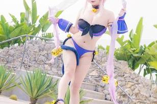 贞子蜜桃的兔女郎美图,果然是个天生的演员!