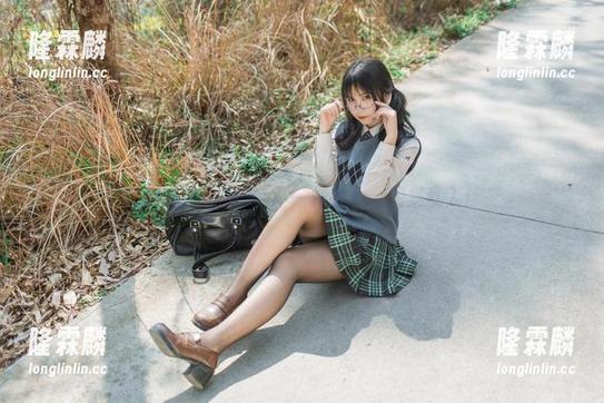 逐月Su 逐月Su+Ai圣诞=不一样的cos图集乱入!