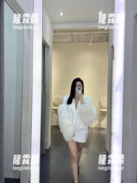 金希儿 微密圈 - 金希儿温柔写真:一勾引就能让人从咖啡杯里摔出品味!