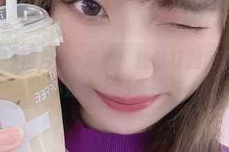 职业装+闪月半=完美!我敢打赌网盘里的你都会爱上这些照片。
